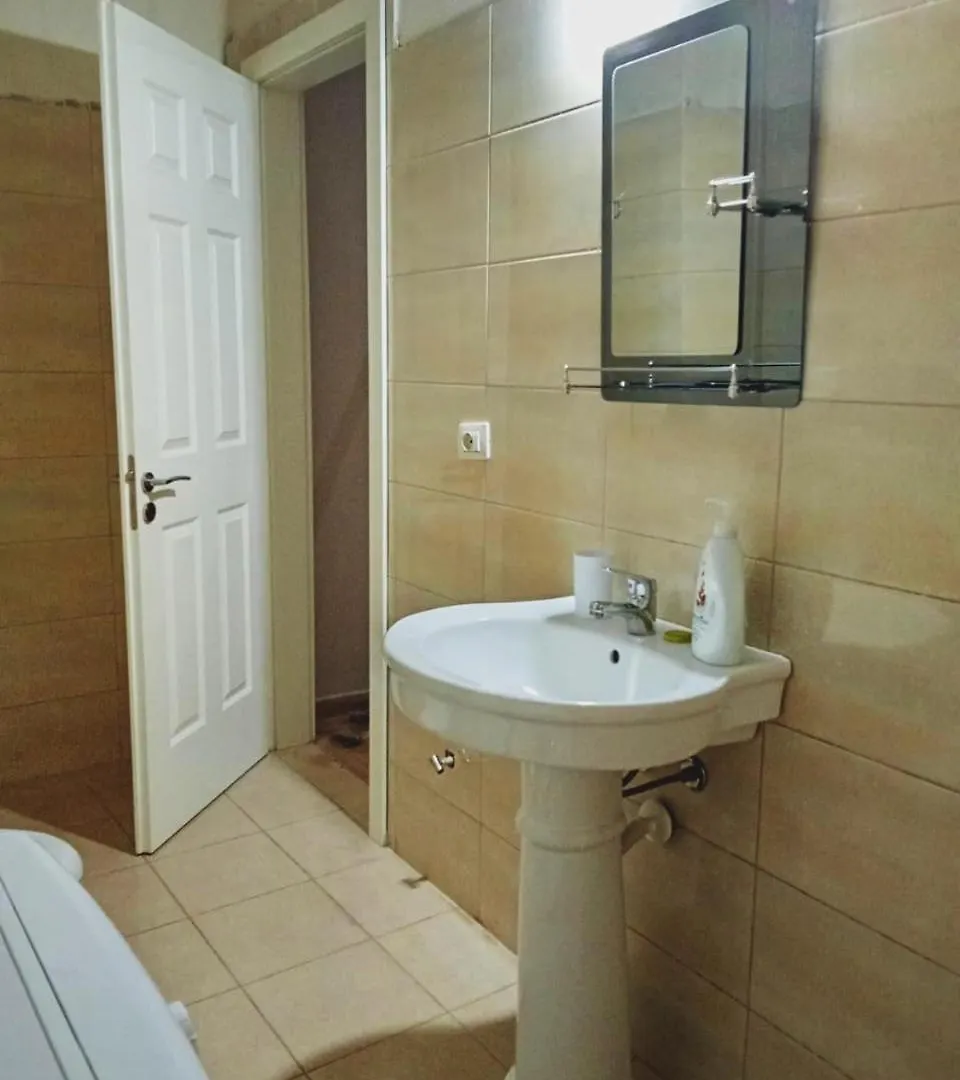 Center Guest House Vlore Apartment